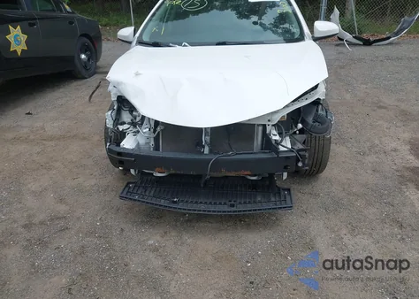 2019 Toyota Corolla Le z USA, uszkodzony, nr VIN 2T1BURHE2KC166997